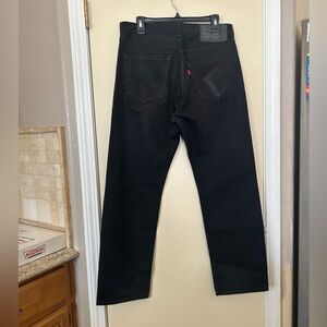 Levi’s Men's 501 Straight-Fit Button Fly 100% Cotton Jeans 32x30 Black